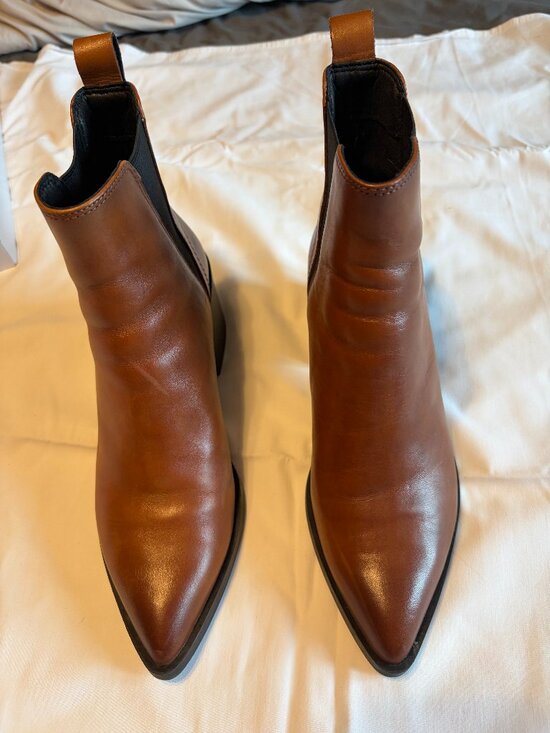 Steve Madden Shoes - STEVE MADDEN BROWN LEATHER SHORT BOOTIE
